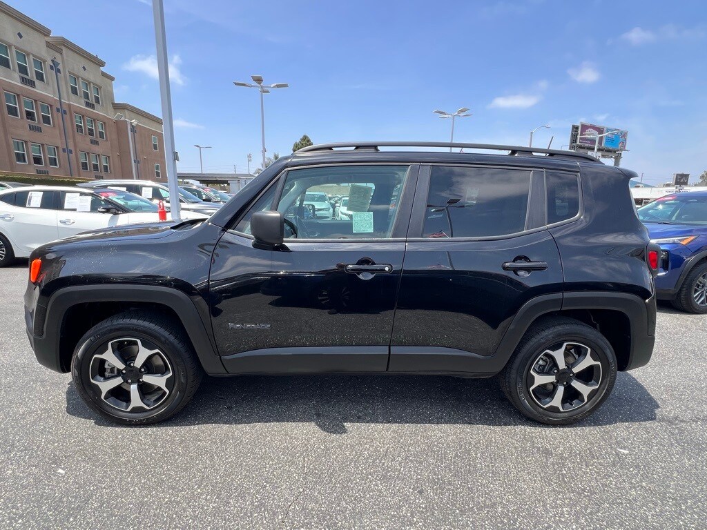 2020 Jeep Renegade Sport North Edition photo 3