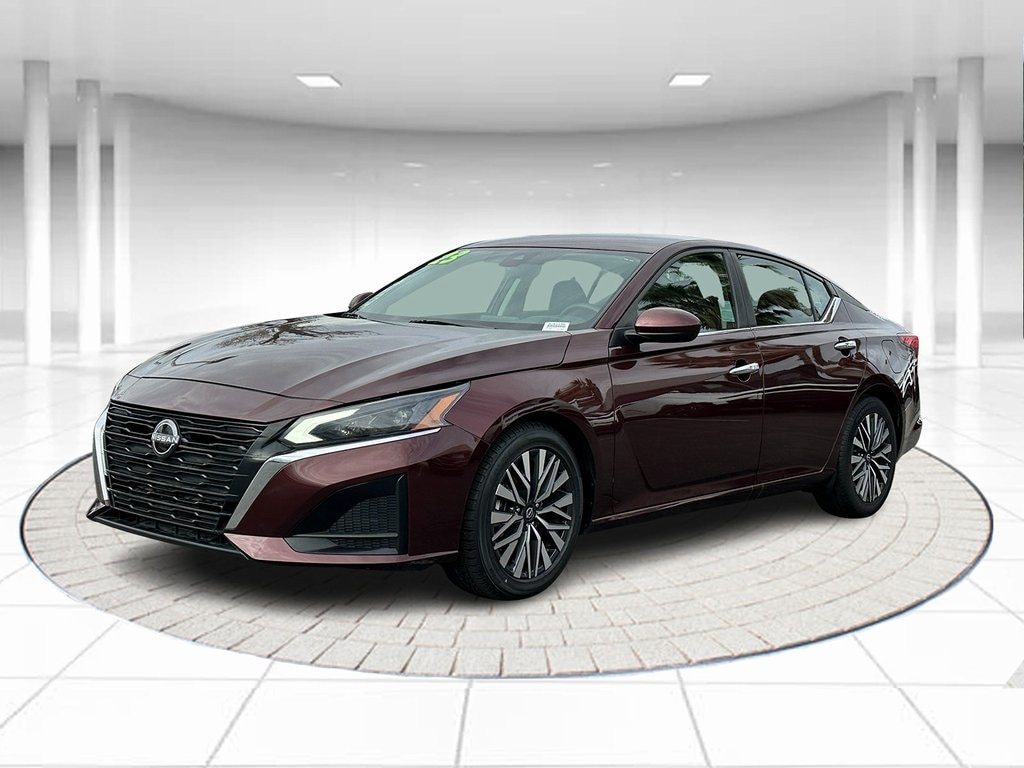 2023 Nissan Altima SV's photo