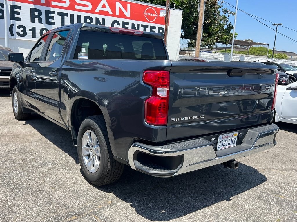 2022 Chevrolet Silverado 1500 LT photo 3