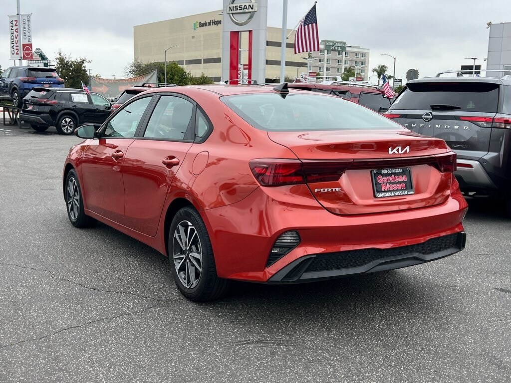 2022 Kia Forte LXS photo 4