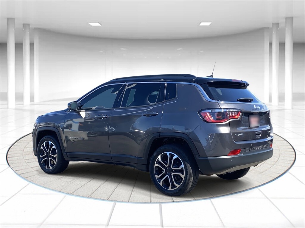 2024 Jeep Compass Limited photo 2