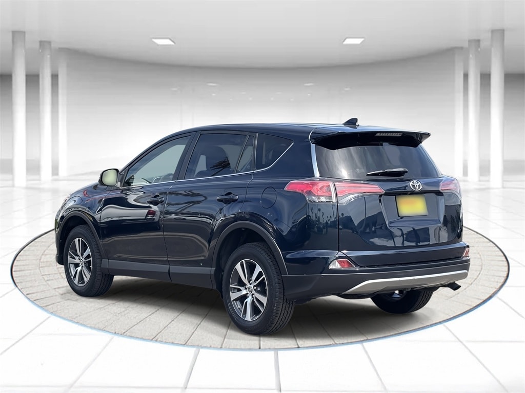 Used 2018 Toyota RAV4 XLE with VIN JTMWFREV2JJ189070 for sale in Lancaster, CA