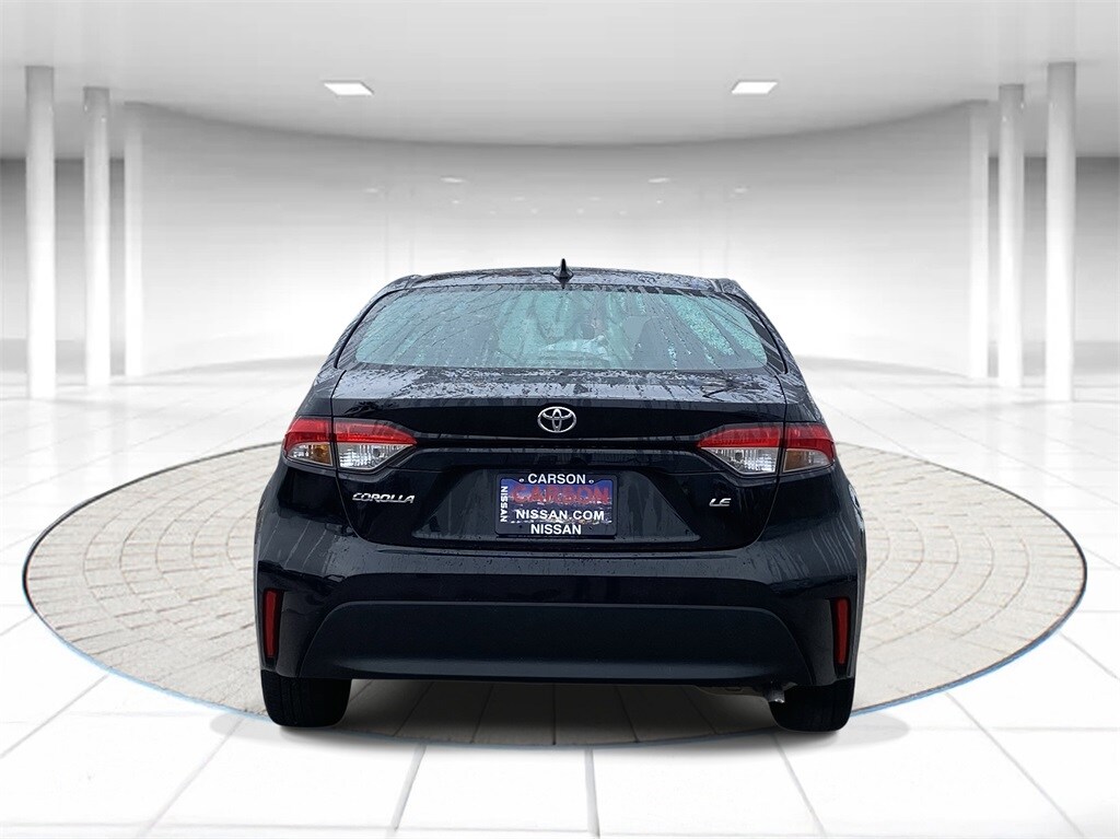 2023 Toyota Corolla LE photo 3