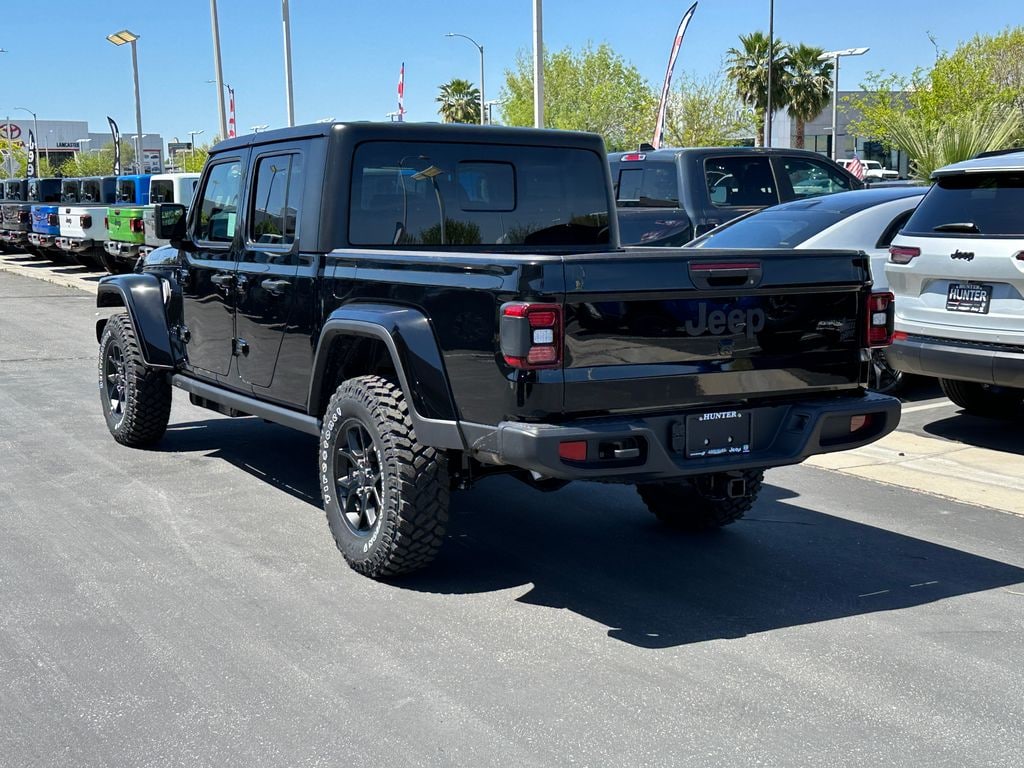 New 2026 Jeep Gladiator WILLYS 4X4 Pickup