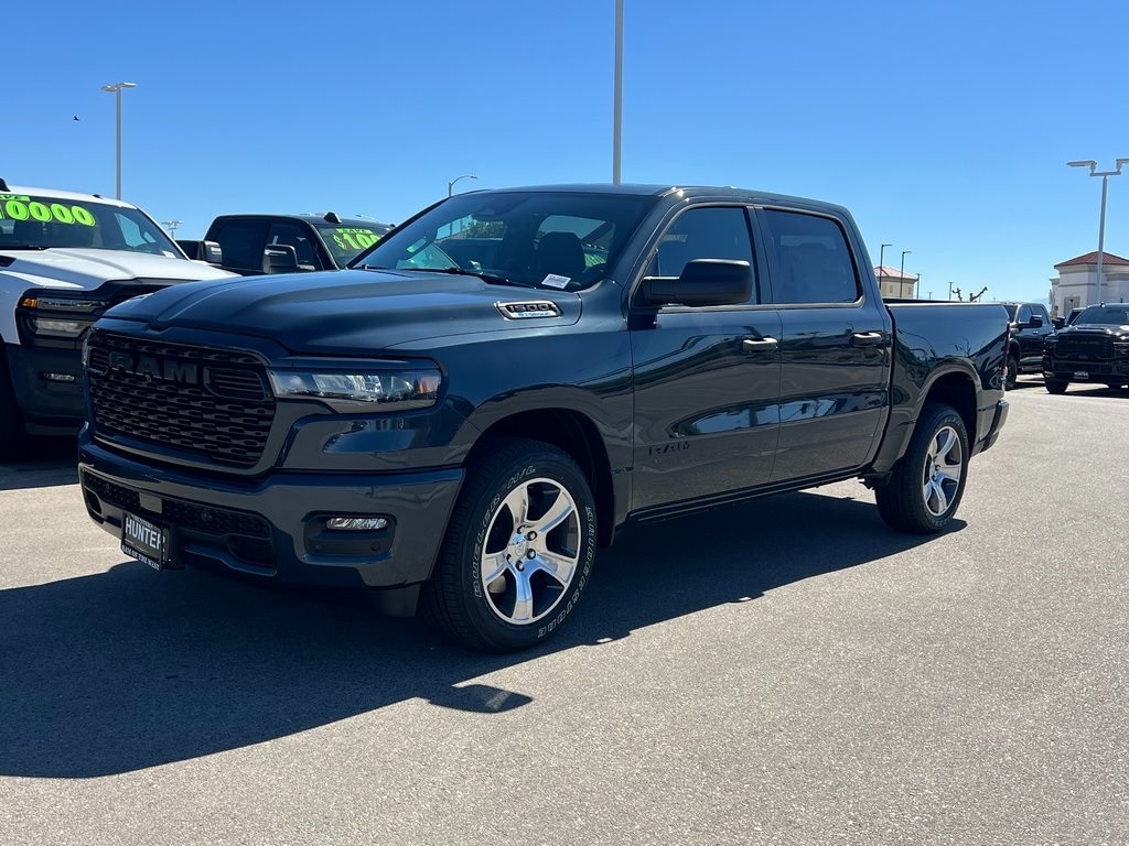 New 2025 Ram 1500 TRADESMAN CREW CAB 4X2 5'7 BOX Pickup