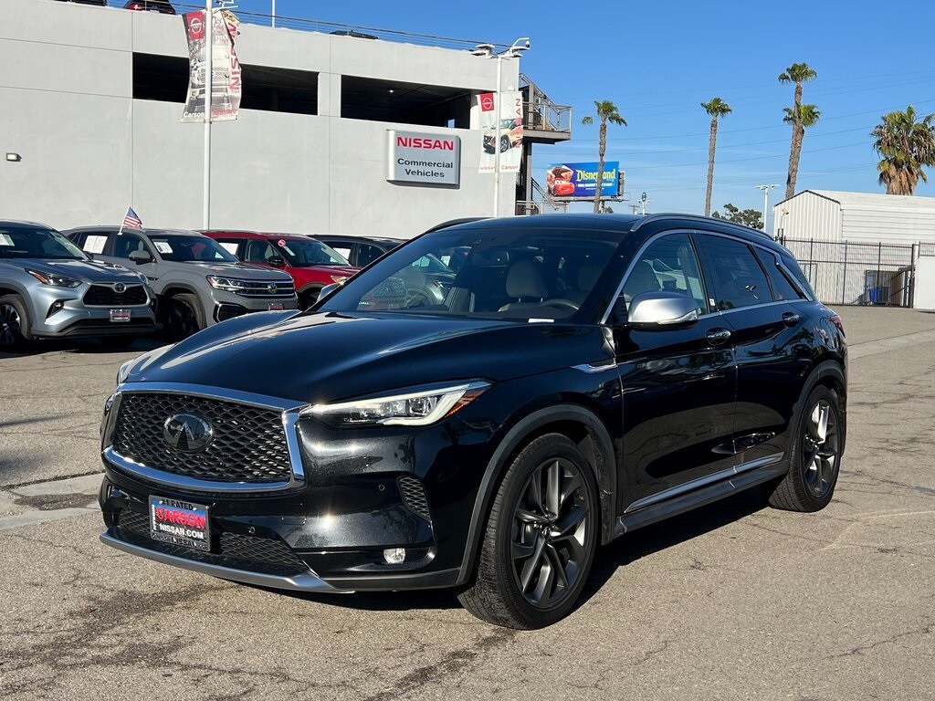 2021 Infiniti QX50 3.0t Signature Edition photo 2