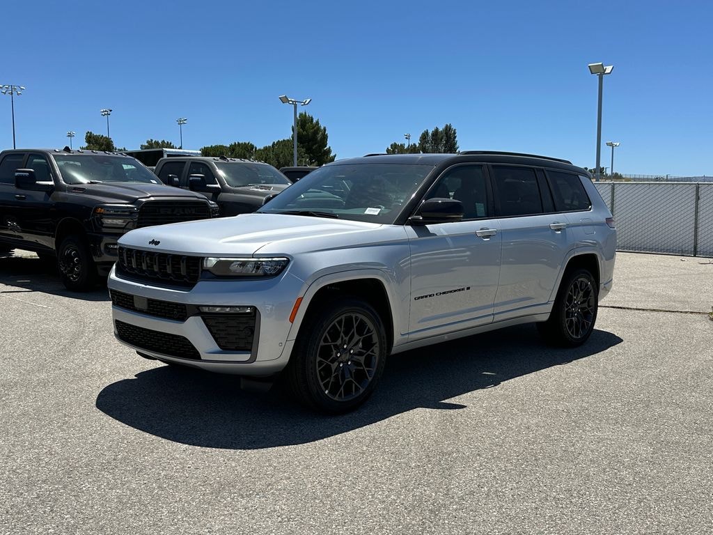 New 2026 Jeep Grand Cherokee L SUMMIT 4X4 Sport Utility