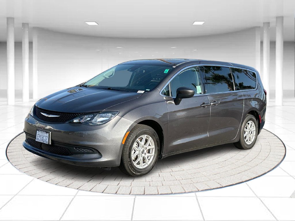 2023 Chrysler Voyager