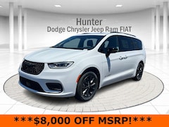 2025 Chrysler Pacifica SELECT Passenger Van