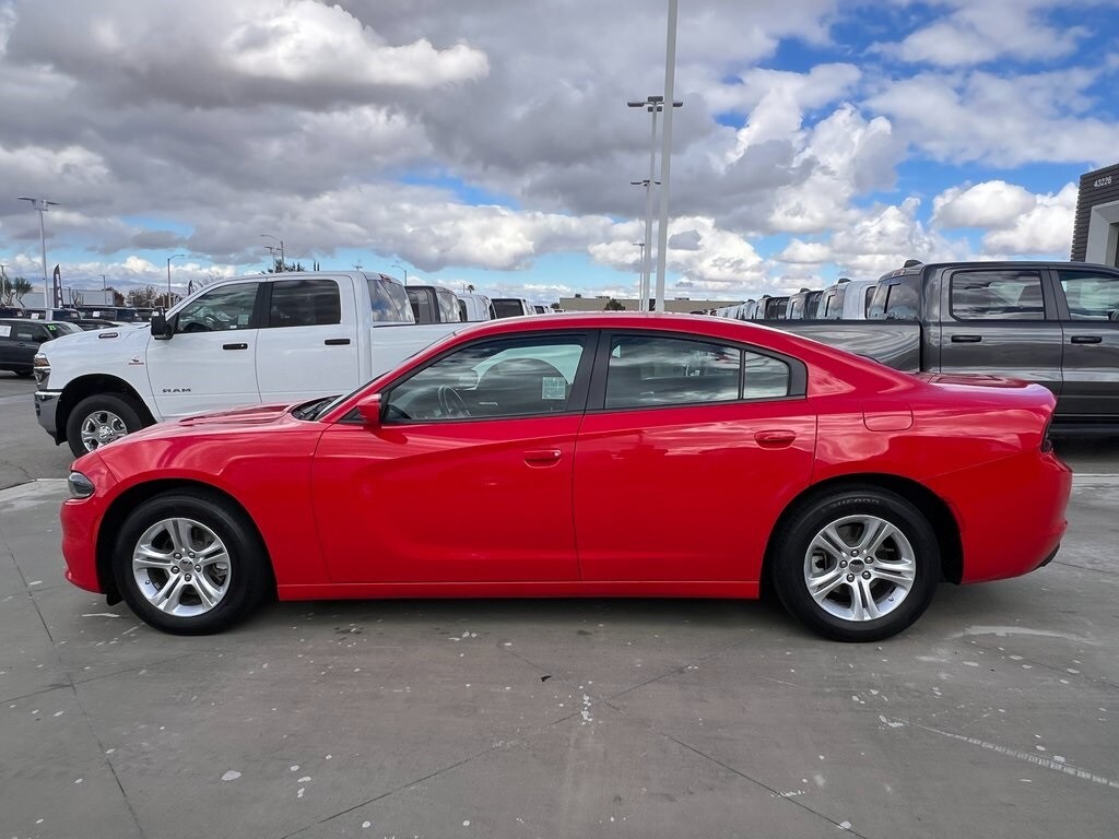 2022 Dodge Charger SXT photo 3
