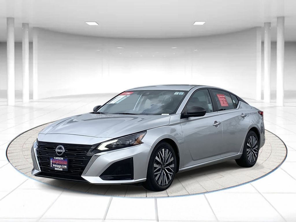 2024 Nissan Altima SV