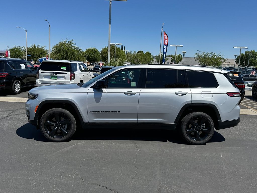Certified 2025 Jeep Grand Cherokee L Altitude X SUV