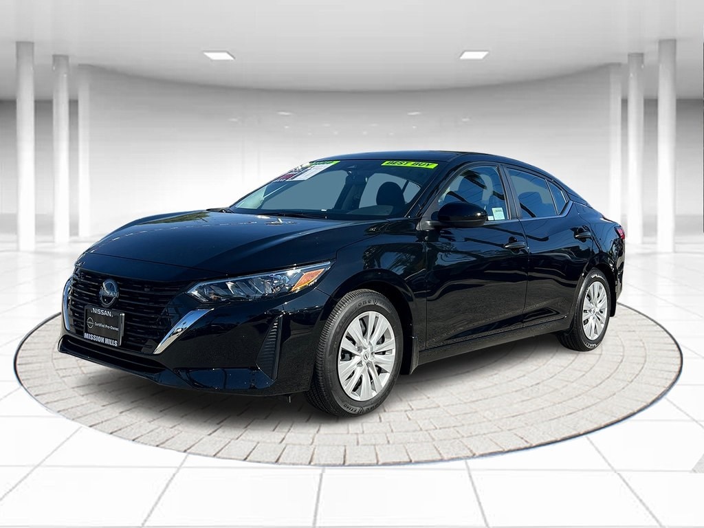 2025 Nissan Sentra S's photo