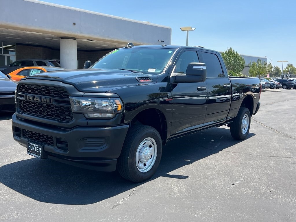 2024 Ram 2500 Tradesman photo 2