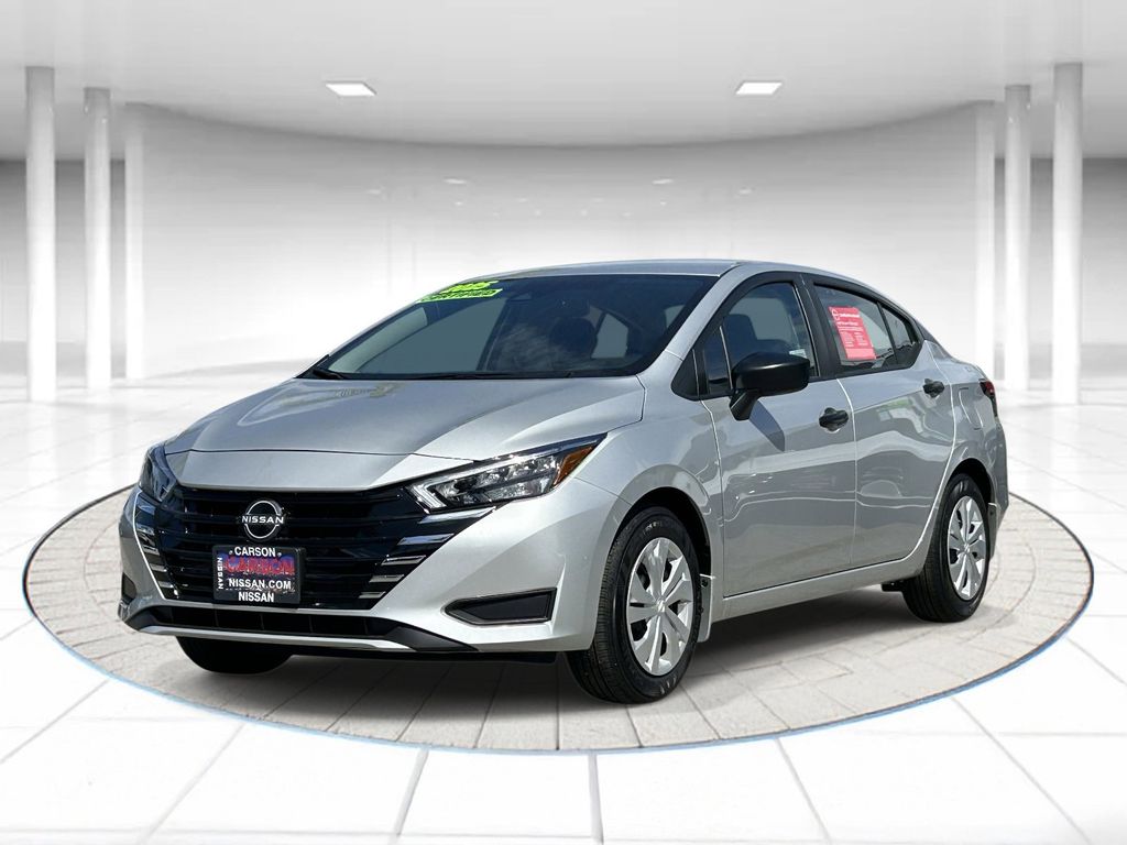 2025 Nissan Versa 1.6 S CVT's photo