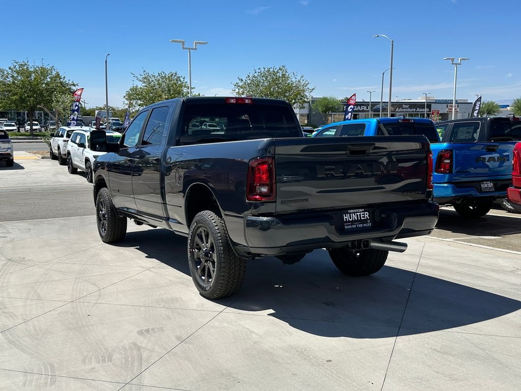 New 2026 Ram 2500 BIG HORN CREW CAB 4X4 6'4 BOX Pickup