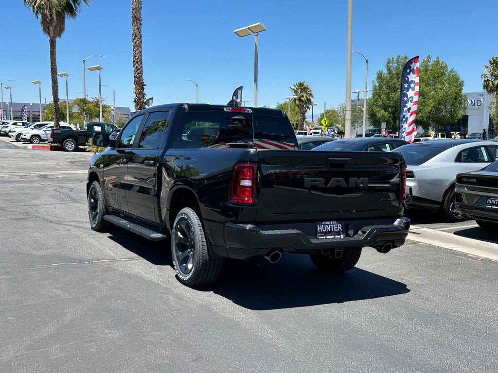 New 2026 Ram 1500 EXPRESS CREW CAB 4X4 5'7 BOX Pickup
