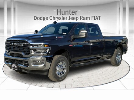 2026 Ram 3500 TRADESMAN CREW CAB 4X4 8' BOX Pickup