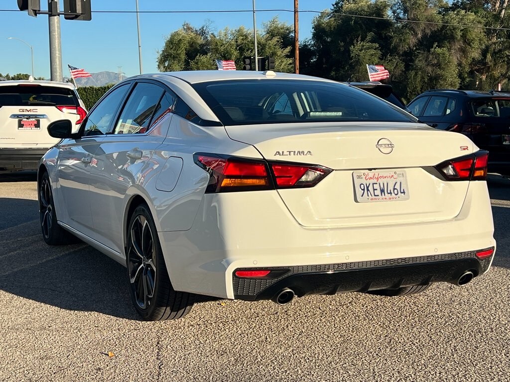 2024 Nissan Altima 2.5 SR photo 3