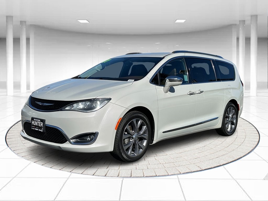 2017 Chrysler Pacifica Minivan/Van 