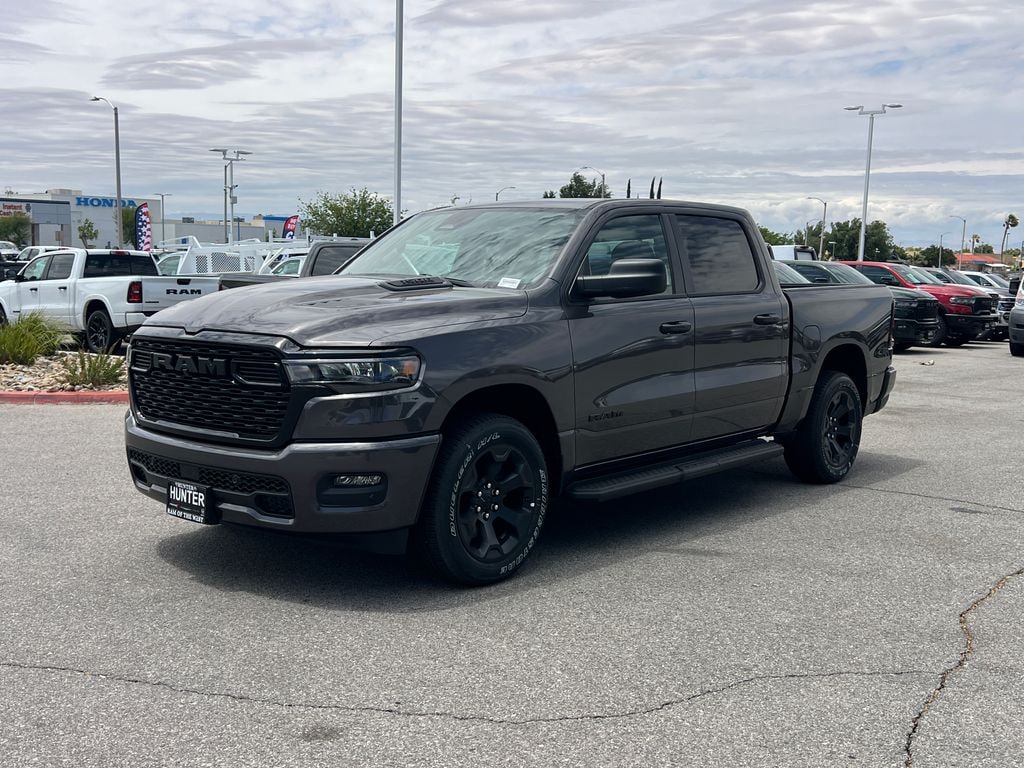New 2026 Ram 1500 EXPRESS CREW CAB 4X4 5'7 BOX Pickup