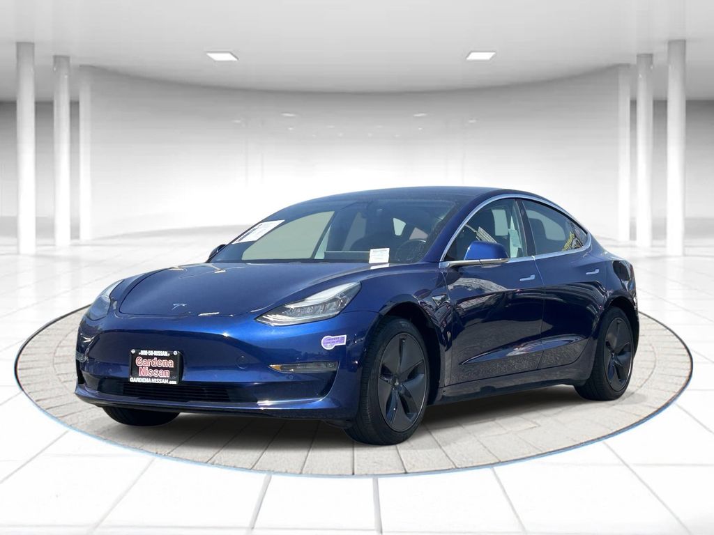 2019 Tesla Model 3 Standard Range Plus's photo
