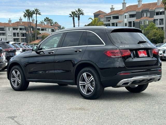 2020 Mercedes Benz GLC 300 photo 2