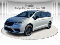 2026 Chrysler Pacifica SELECT AWD Passenger Van