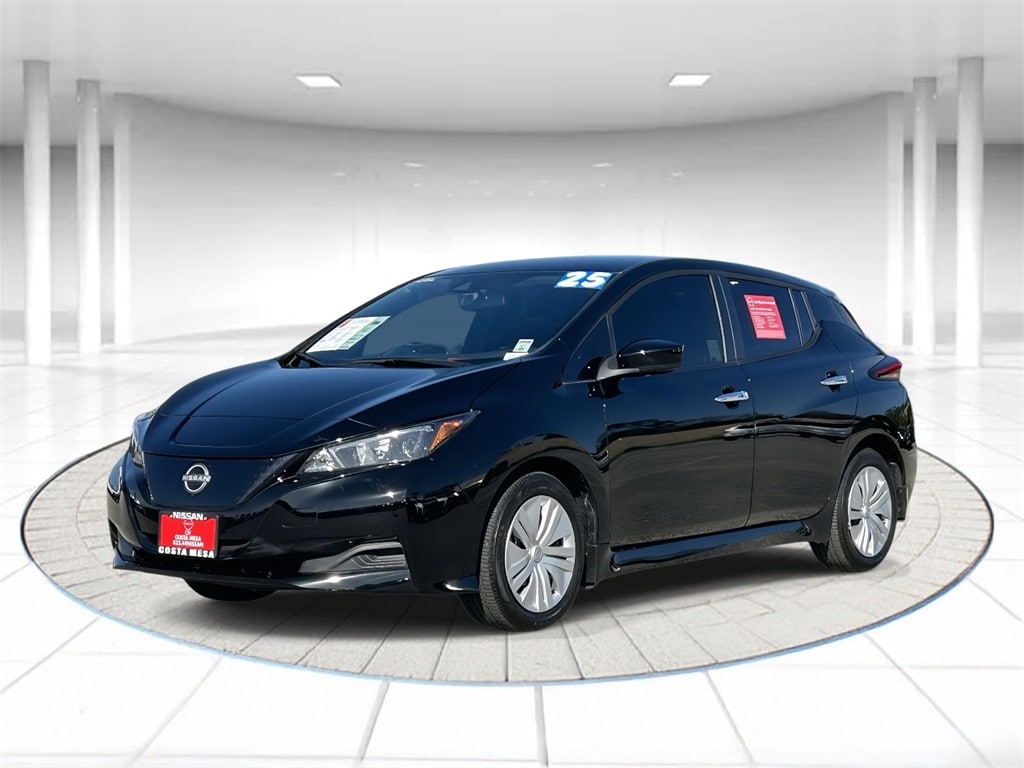 2025 Nissan Leaf S