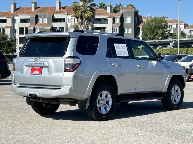 2024 Toyota 4Runner SR5 Premium photo 4