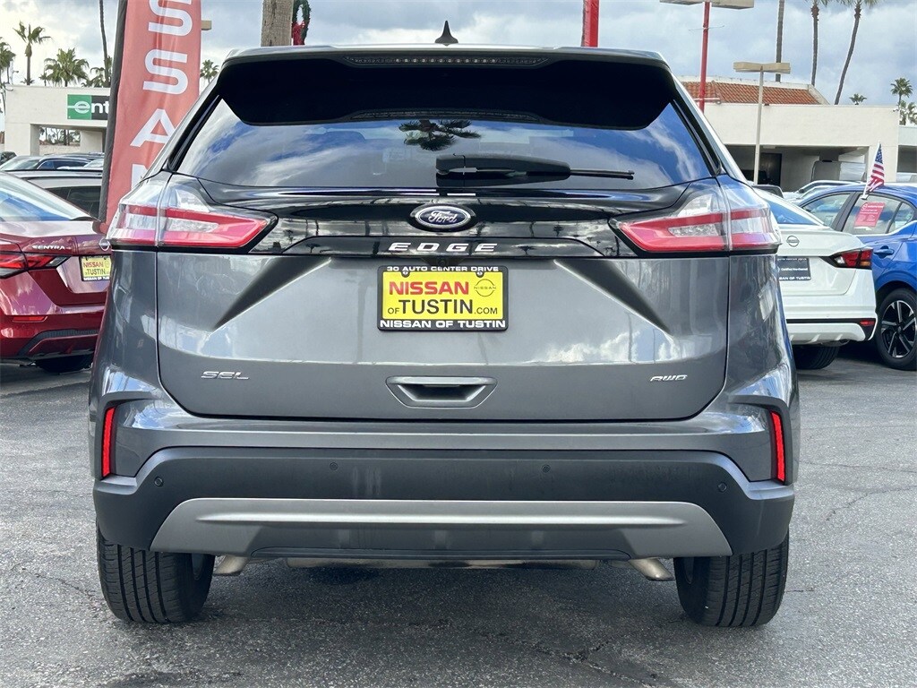 2023 Ford Edge SEL photo 3