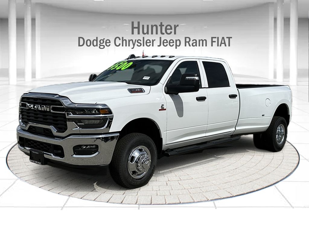 New 2026 Ram 3500 TRADESMAN CREW CAB 4X4 8' BOX Pickup
