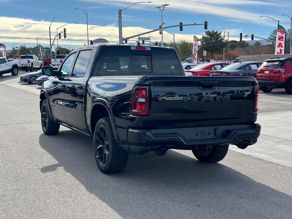 New 2026 Ram 1500 LARAMIE CREW CAB 4X2 5'7 BOX Pickup