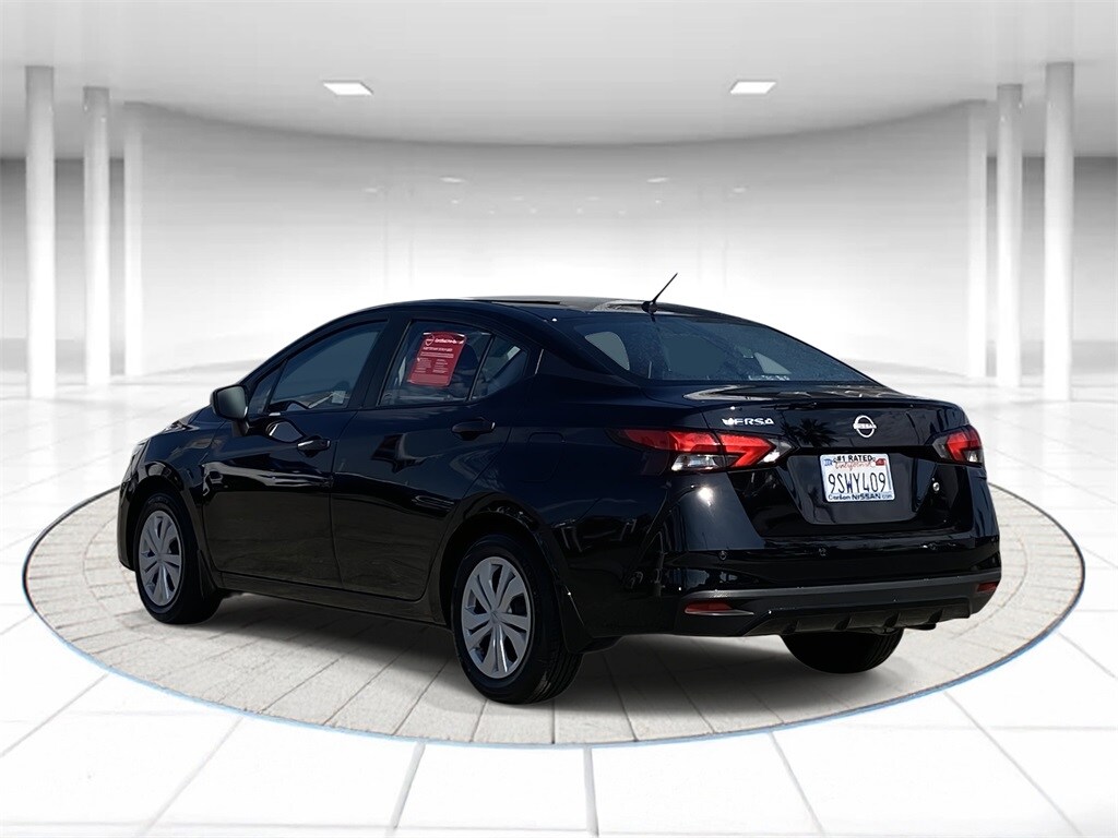 2025 Nissan Versa 1.6 S photo 2