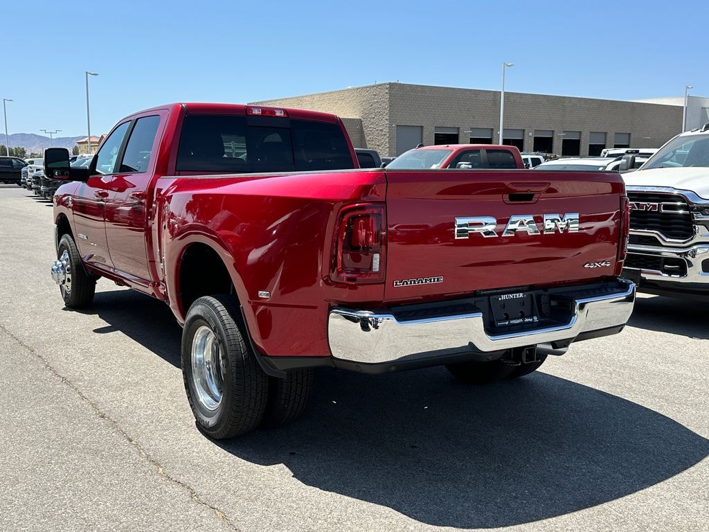 New 2026 Ram 3500 LARAMIE CREW CAB 4X4 8' BOX Pickup