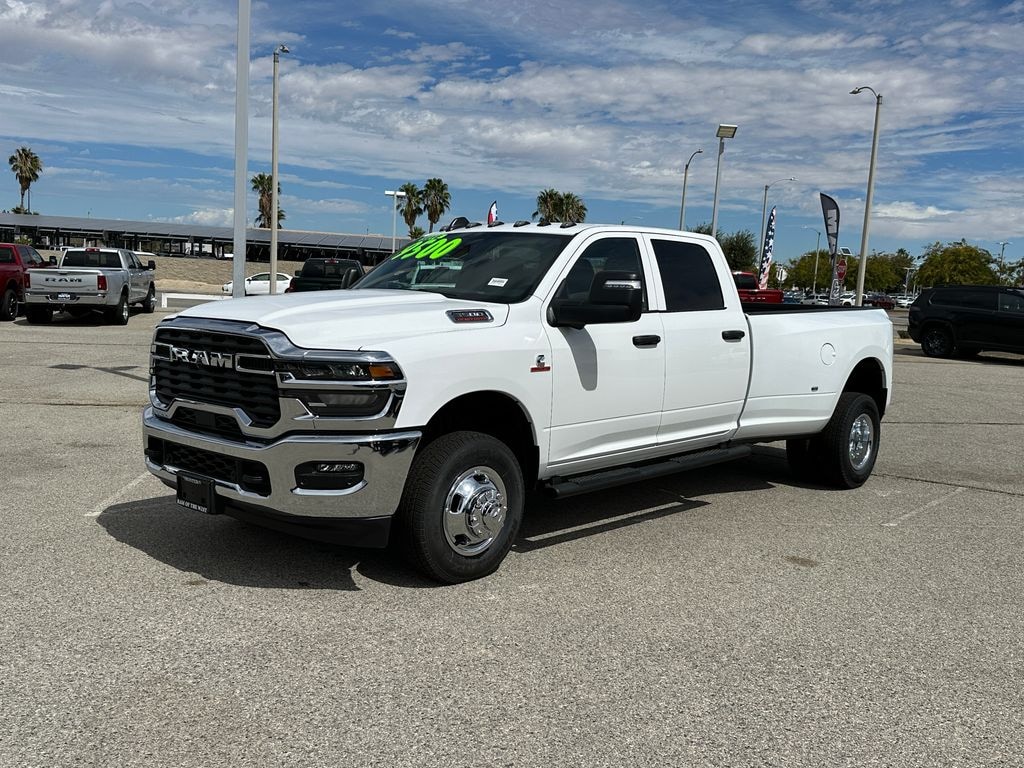 New 2026 Ram 3500 TRADESMAN CREW CAB 4X4 8' BOX Pickup
