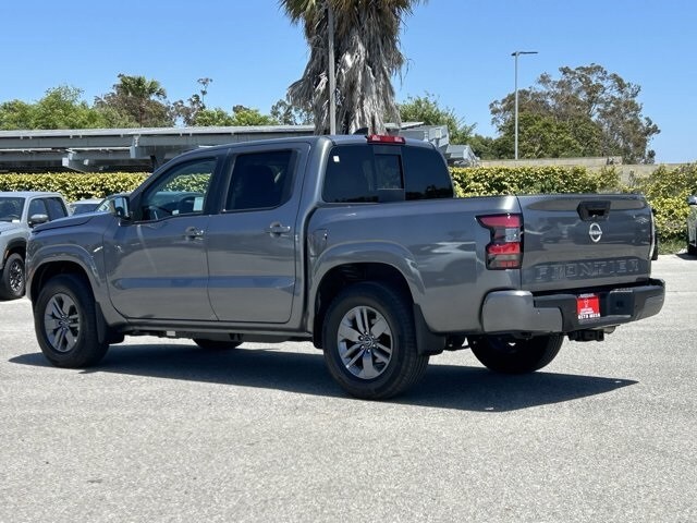 2025 Nissan Frontier SV photo 3