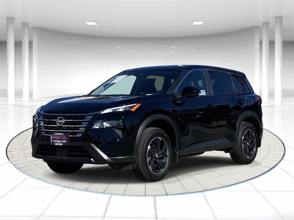 2025 Nissan Rogue SV's photo