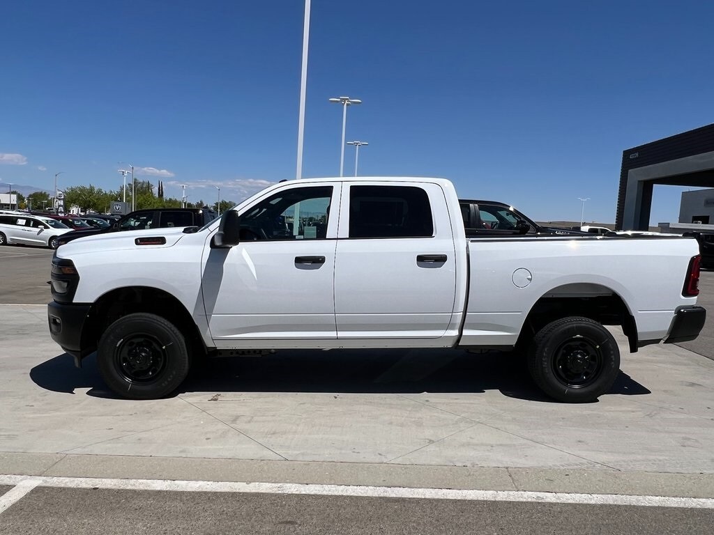2025 Ram 2500 Tradesman photo 3