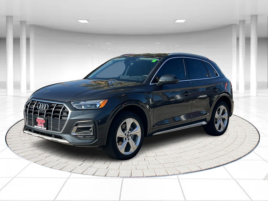 2021 Audi Q5 45 Premium Plus's photo