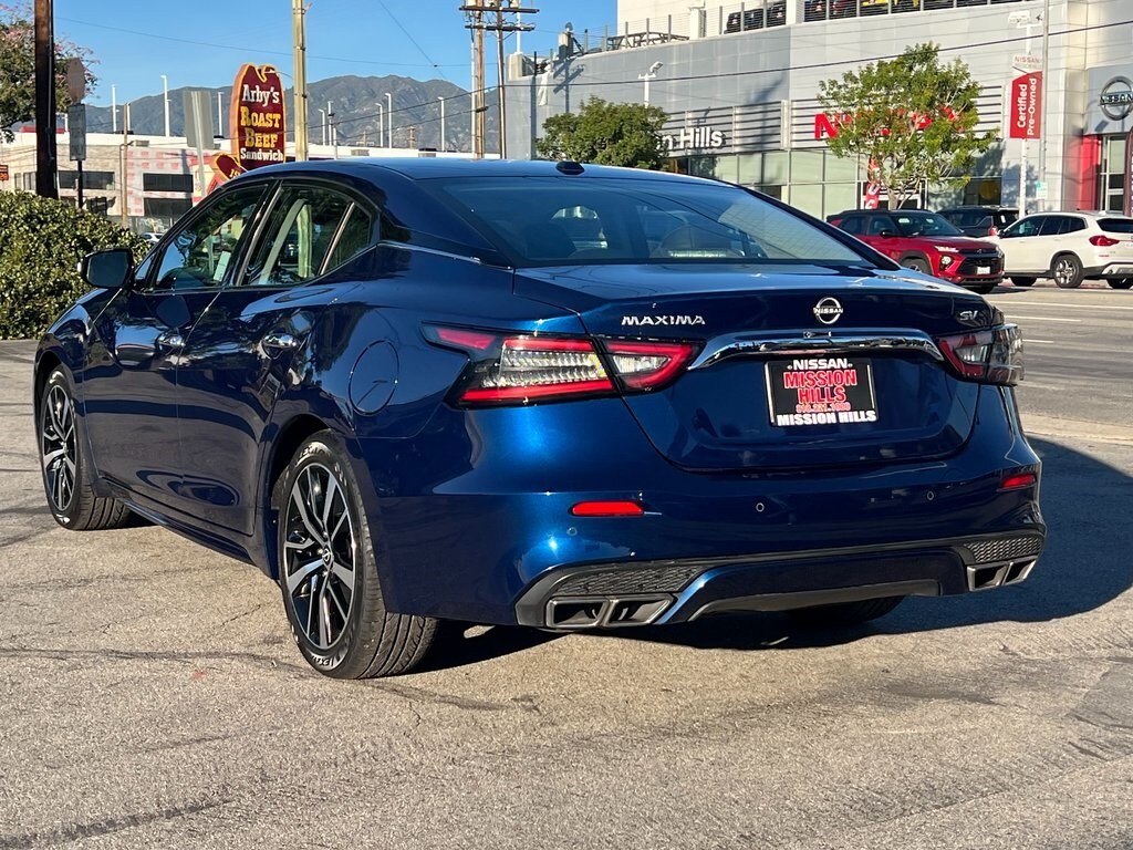2023 Nissan Maxima SV photo 4