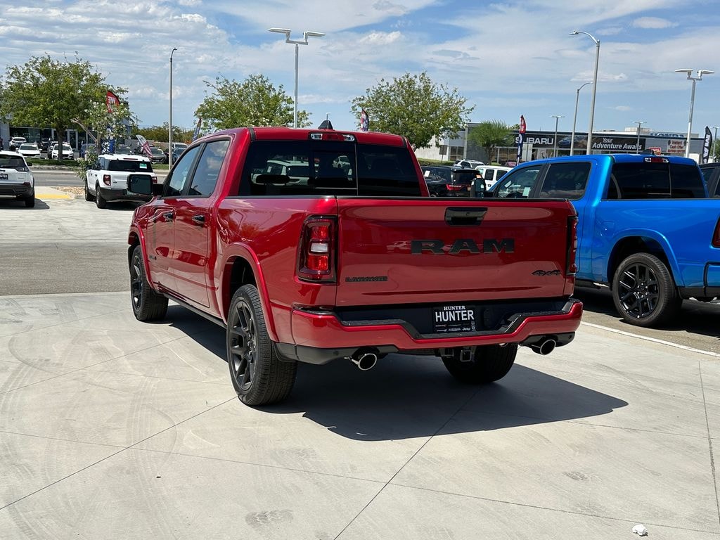New 2026 Ram 1500 LARAMIE CREW CAB 4X4 5'7 BOX Pickup