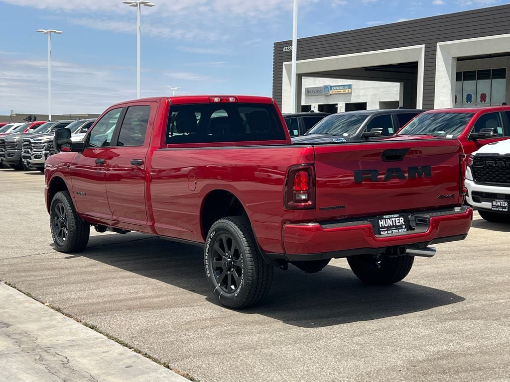 New 2026 Ram 3500 BIG HORN CREW CAB 4X4 8' BOX Pickup