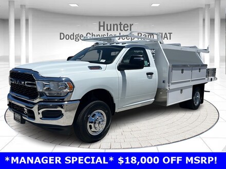 2024 Ram 3500 Chassis Cab TRADESMAN  REGULAR  4X4 84' CA Pickup