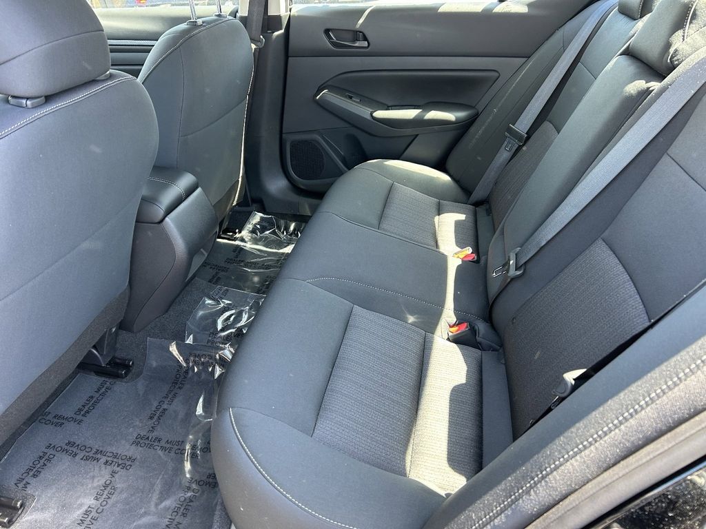2025 Nissan Altima S - Photo 15
