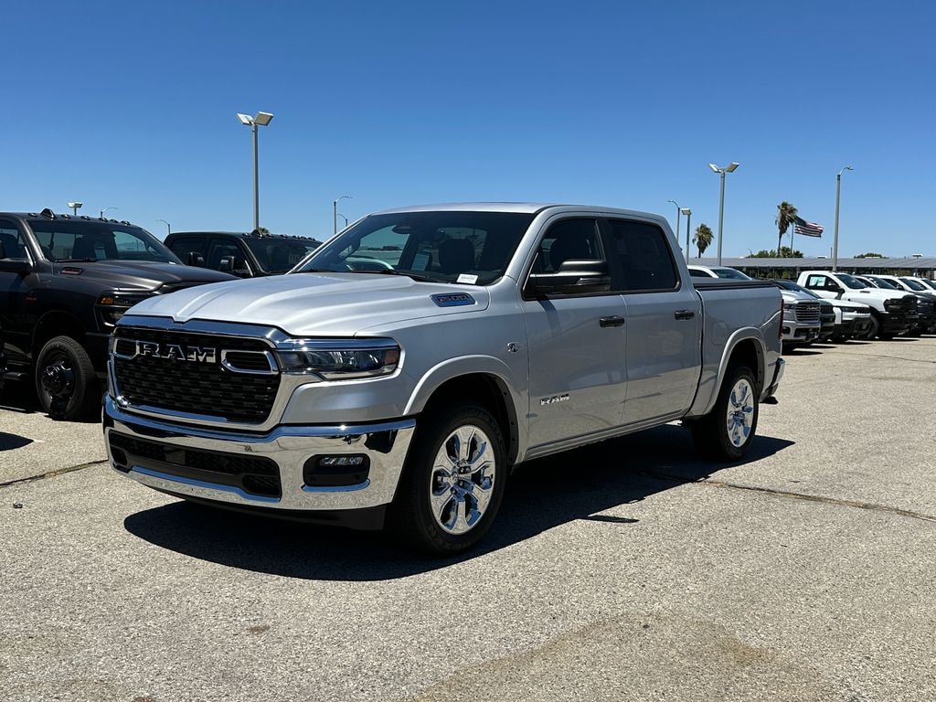 New 2026 Ram 1500 BIG HORN CREW CAB 4X2 5'7 BOX Pickup