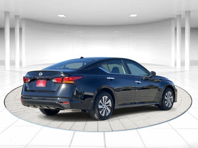 2025 Nissan Altima 2.5 S photo 4