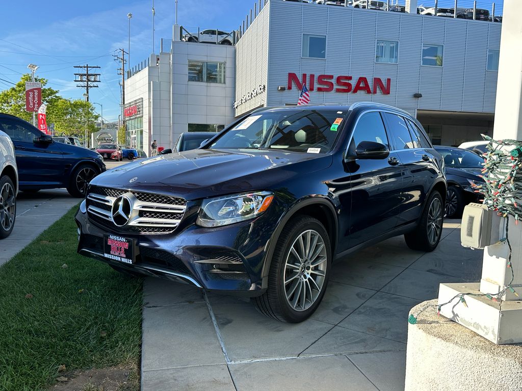 Used 2018 Mercedes-Benz GLC GLC300 with VIN WDC0G4JB2JV060850 for sale in Lancaster, CA