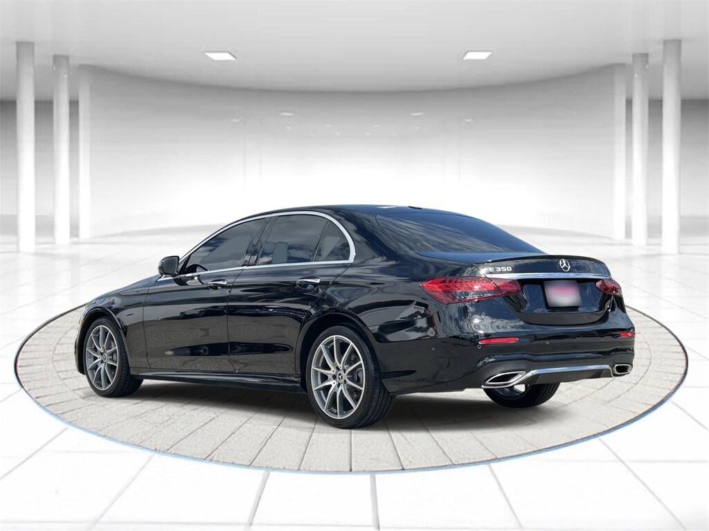 2022 Mercedes Benz E 350 Sedan photo 2