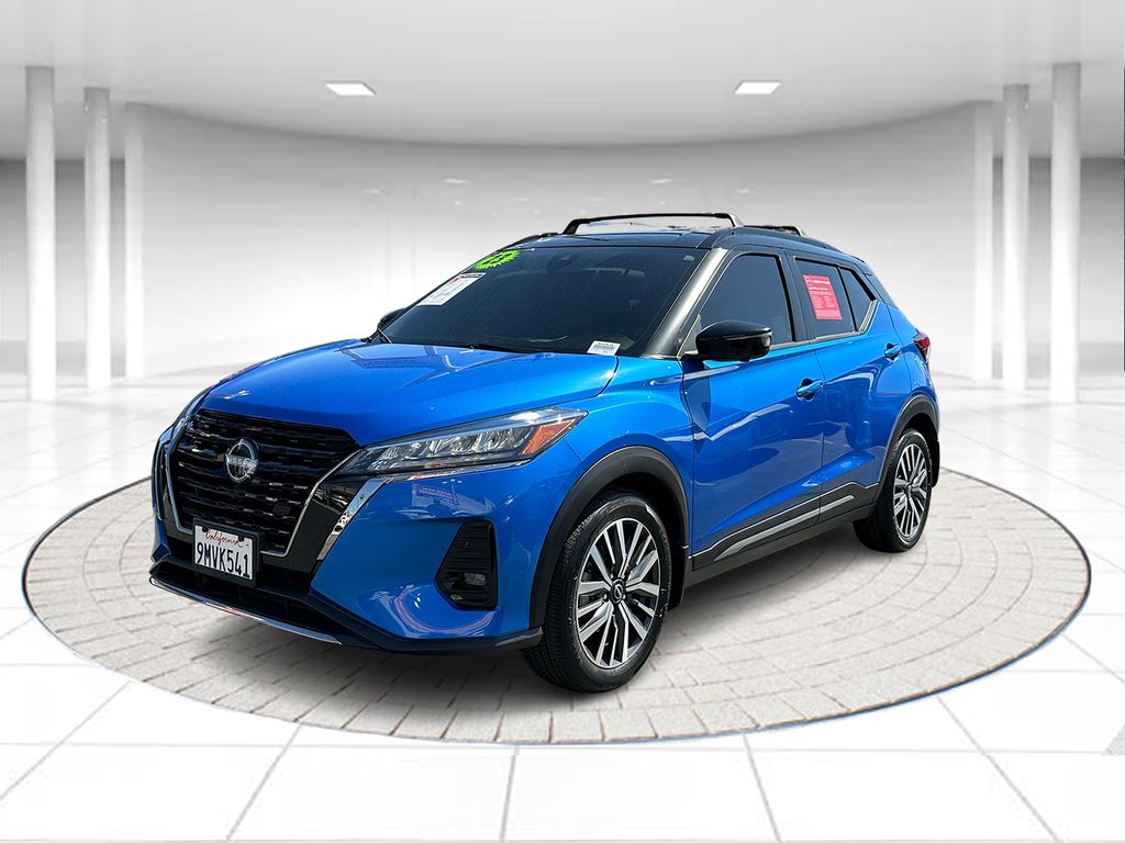 2023 Nissan Kicks SR